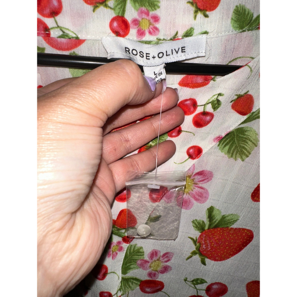 Rose + Olive White Red Strawberry Cherry Tie Front Blouse Size Large - Picture 11 of 12